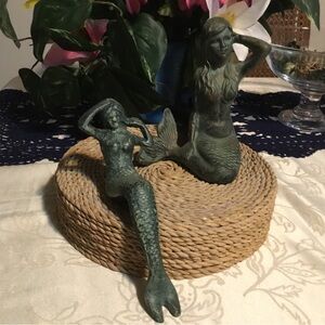 2X HOST PICK-2 HEAVY CAST IRON BLUE PATINA NAUTICAL HANDCRAFTED MERMAIDS/1 SHELF
